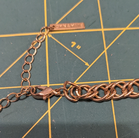 Dynamite long gold tone chain - unisex - Picture 7 of 14